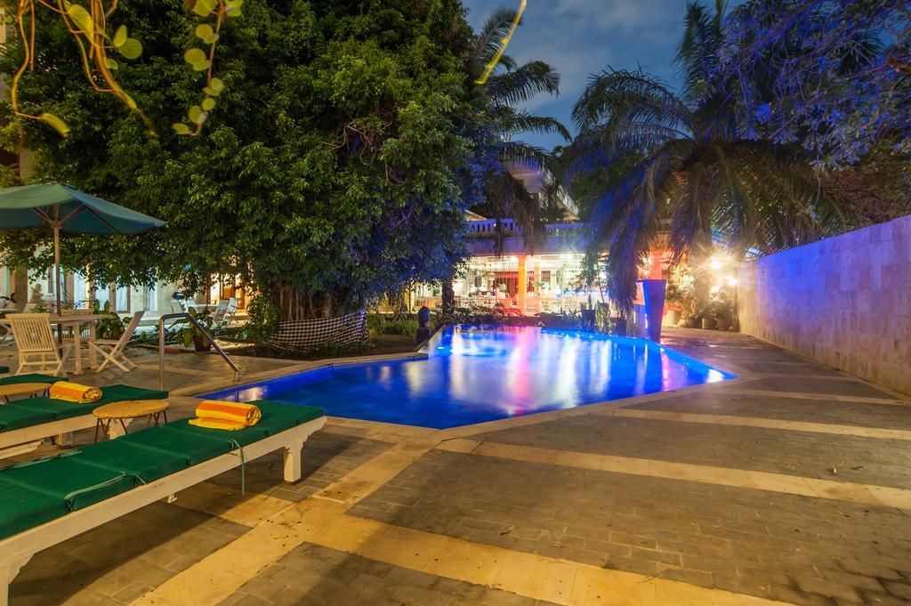 Bali Mystique Hotel & Apartment Семіньяк Екстер'єр фото