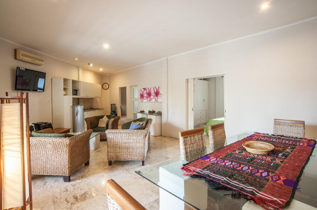 Bali Mystique Hotel & Apartment Семіньяк Екстер'єр фото