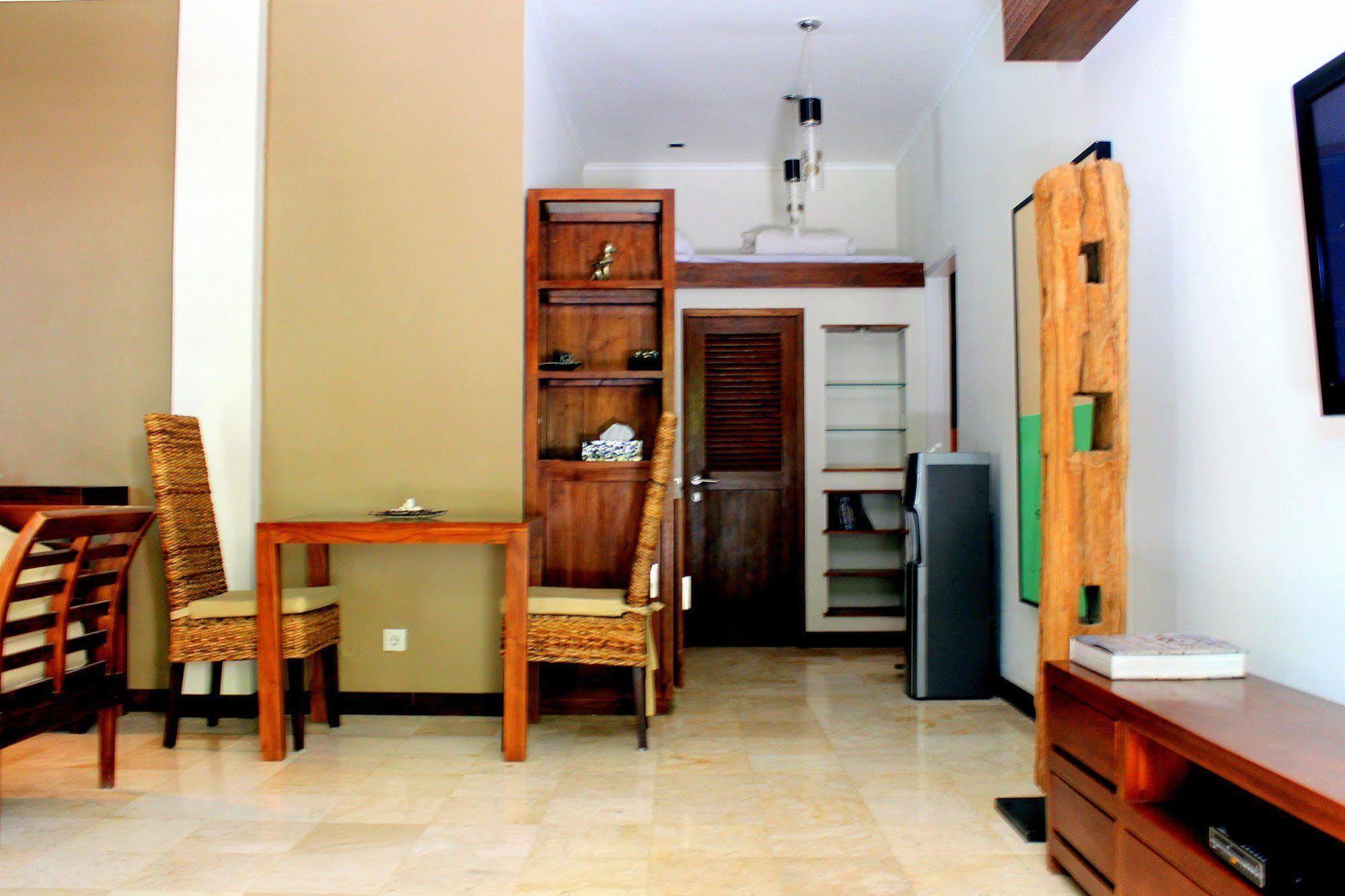 Bali Mystique Hotel & Apartment Семіньяк Екстер'єр фото