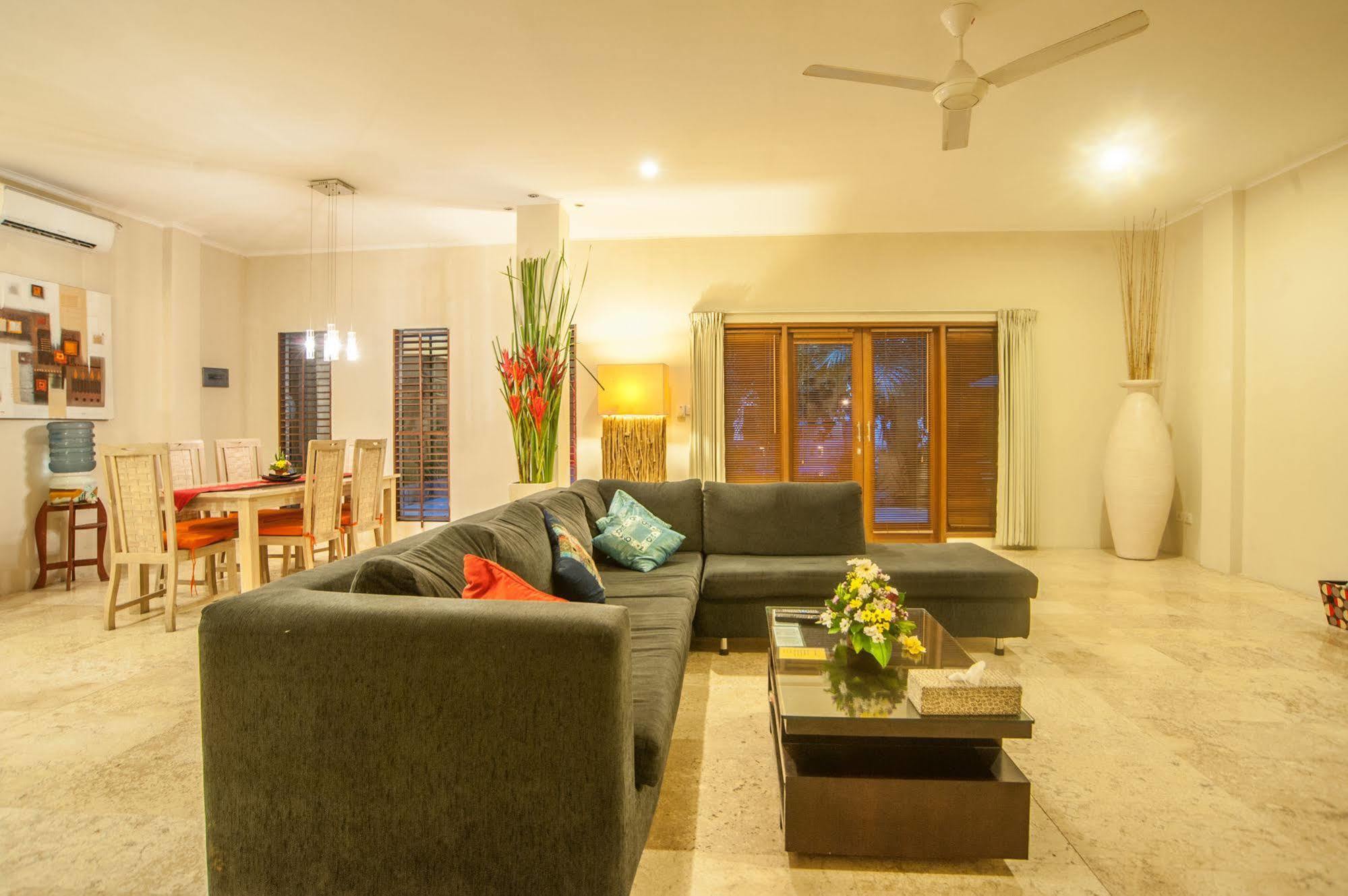 Bali Mystique Hotel & Apartment Семіньяк Екстер'єр фото