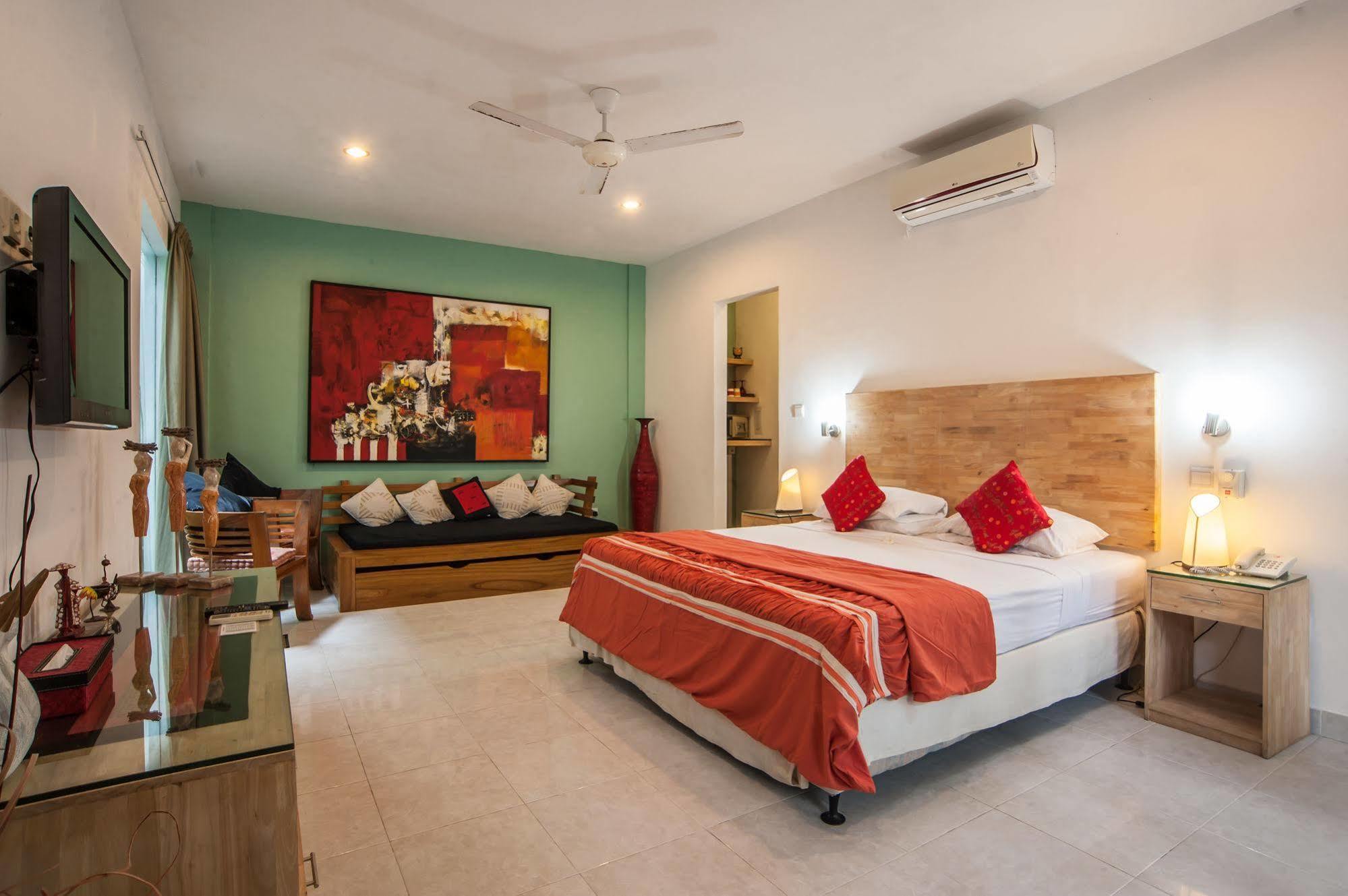 Bali Mystique Hotel & Apartment Семіньяк Екстер'єр фото