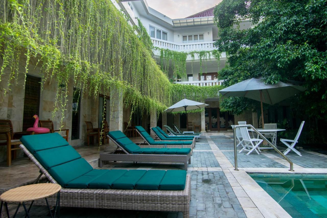 Bali Mystique Hotel & Apartment Семіньяк Екстер'єр фото